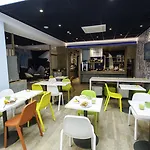 Ibis Budget Chateau-thierry 호텔 2*